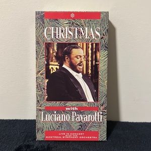Christmas With Luciano Pavarotti VHS Live in Concert